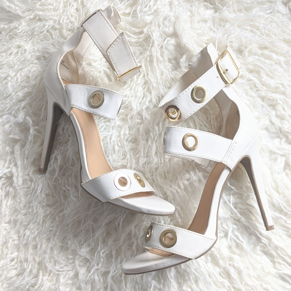 🌺 FREE with purchase! - Just Fab heels